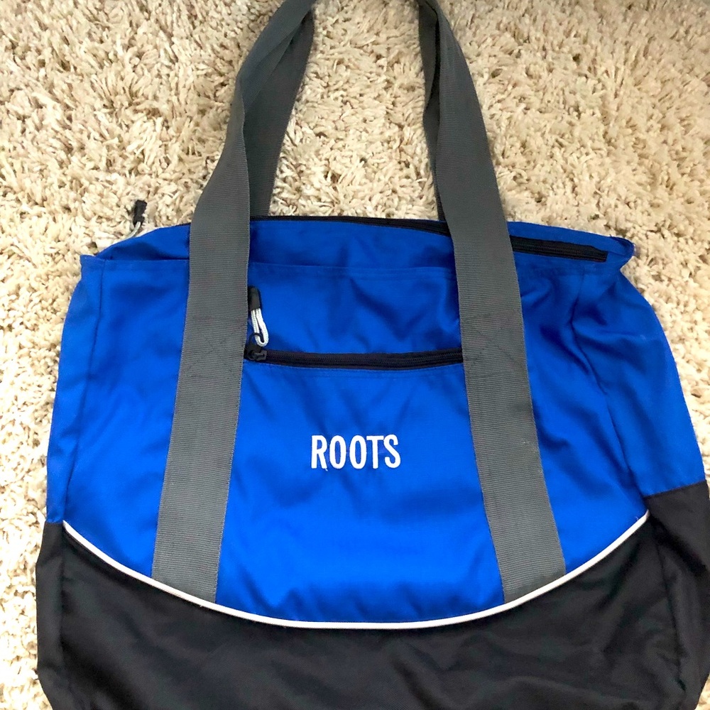 EUC Roots gym bag